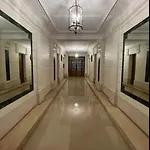 Quiet And Spacious Apartment Near Champs Elysees