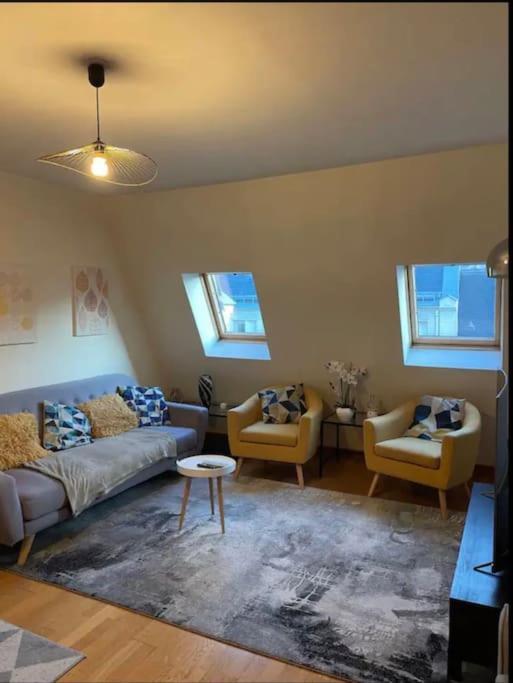 Quiet And Spacious Near Champs Elysees * Parigi